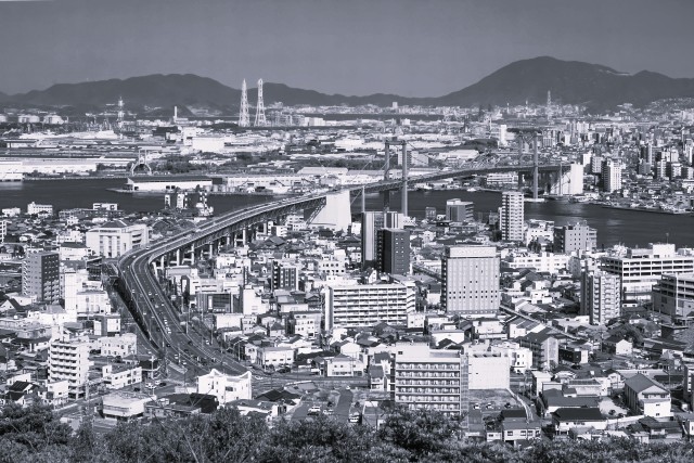 北九州のシンボル若戸大橋の風景｜萬田社労士事務所
